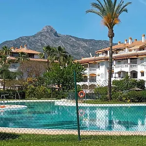 https://apartamento-deluxe-puerto-banus.1costadelsol.com